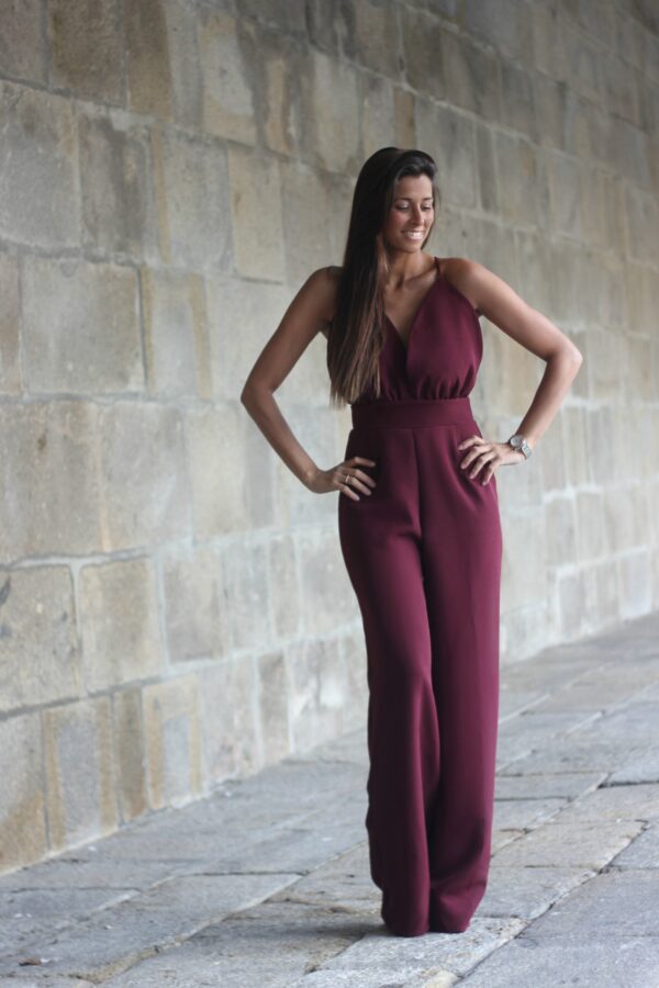 Hazel Macacão Cali Bordeaux Sem costas